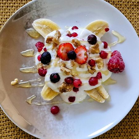 Kelly Guest House Прая Екстериор снимка