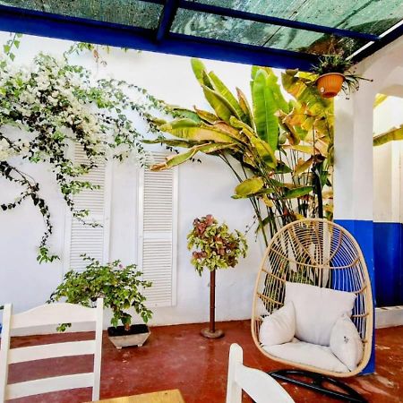 Kelly Guest House Прая Екстериор снимка