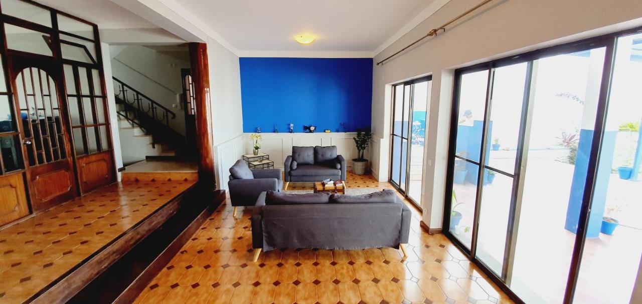 Kelly Guest House Прая Екстериор снимка
