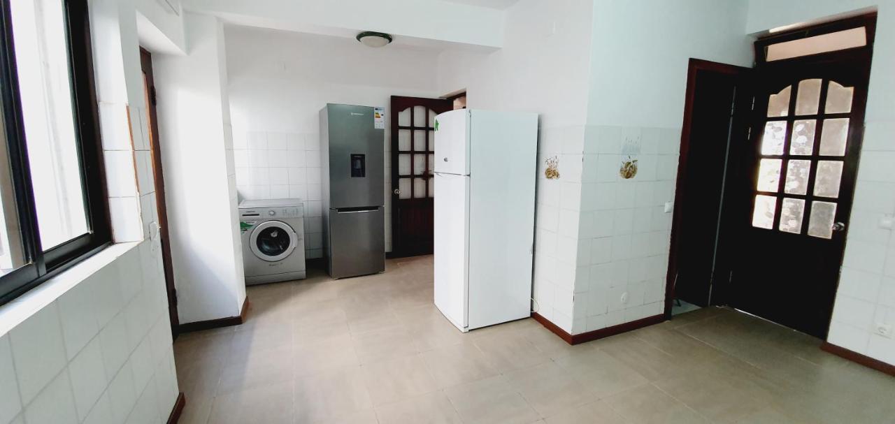 Kelly Guest House Прая Екстериор снимка
