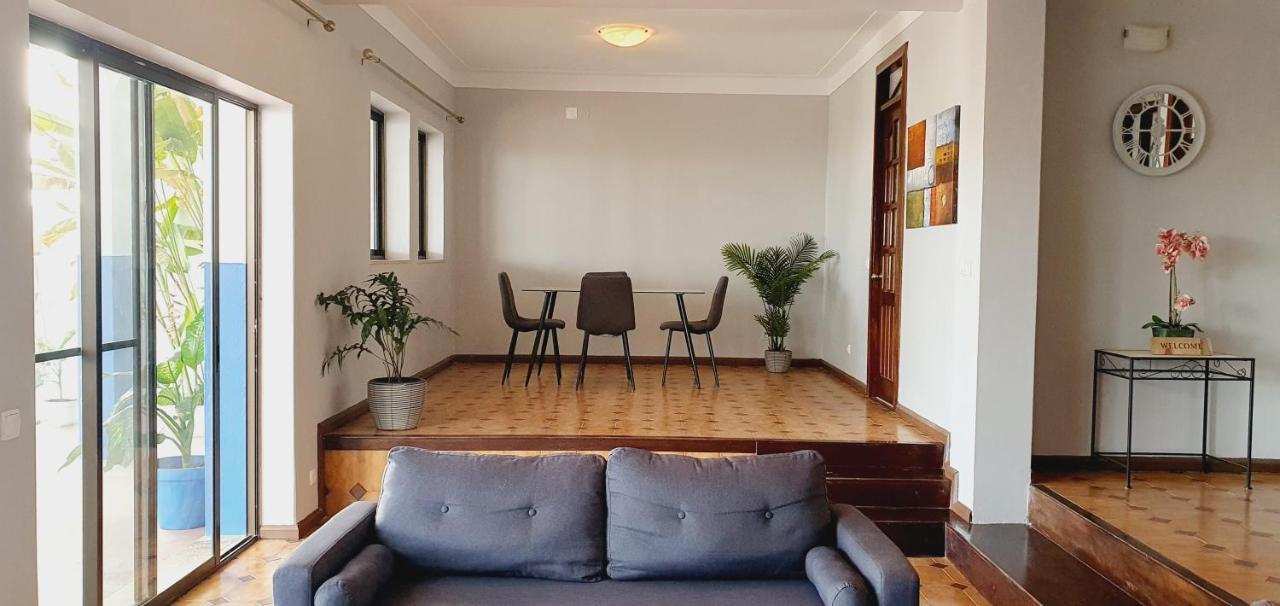 Kelly Guest House Прая Екстериор снимка
