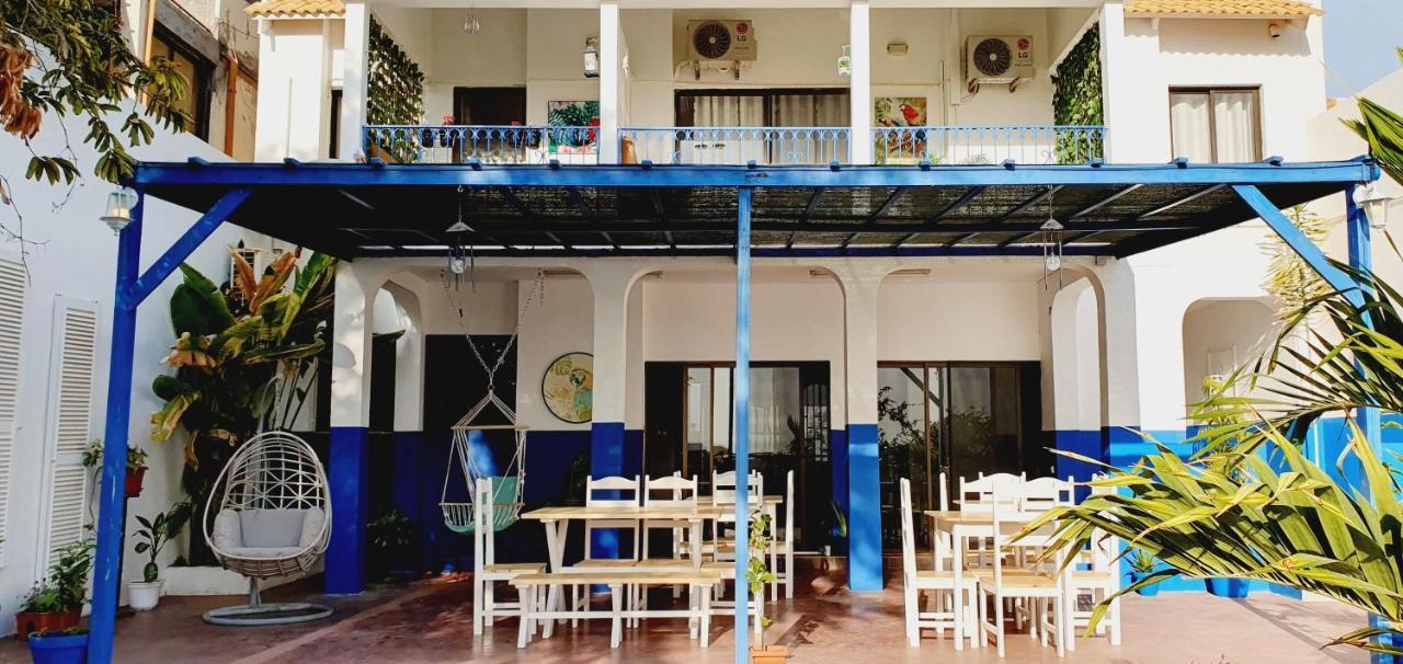 Kelly Guest House Прая Екстериор снимка