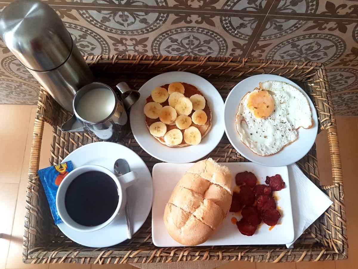 Kelly Guest House Прая Екстериор снимка