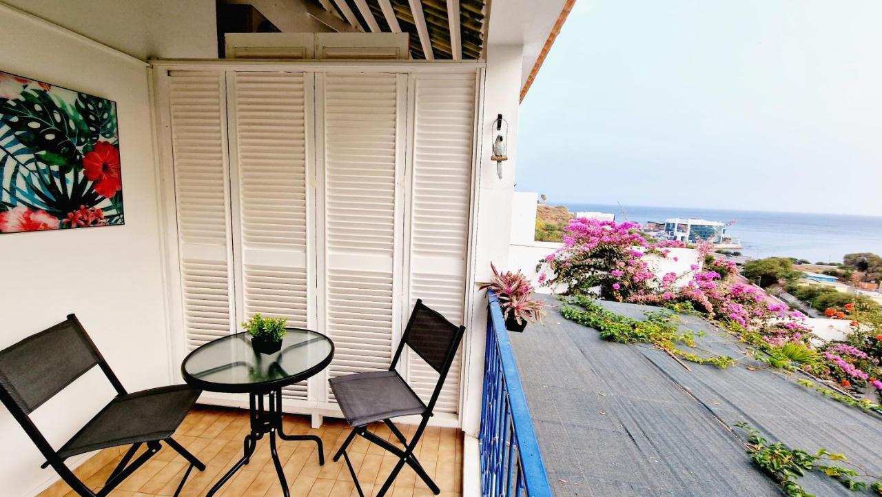 Kelly Guest House Прая Екстериор снимка
