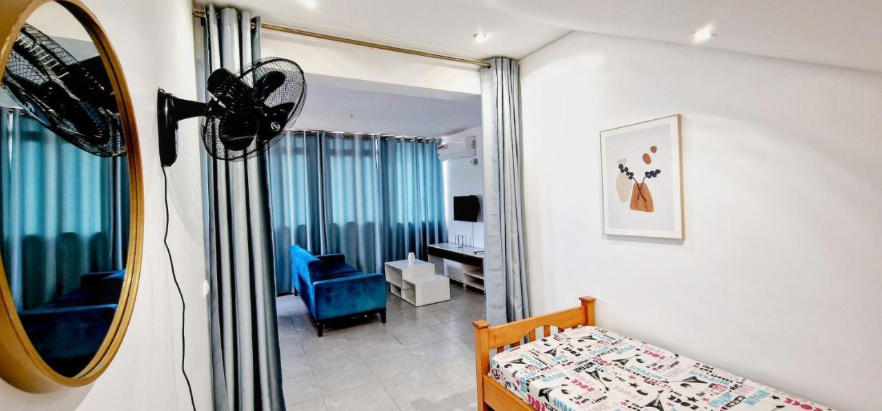 Kelly Guest House Прая Екстериор снимка